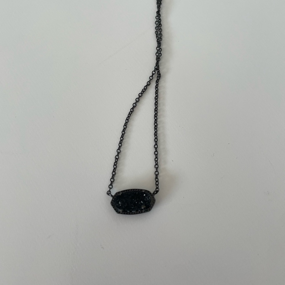 Kendra Scott Dark Pendant Necklace